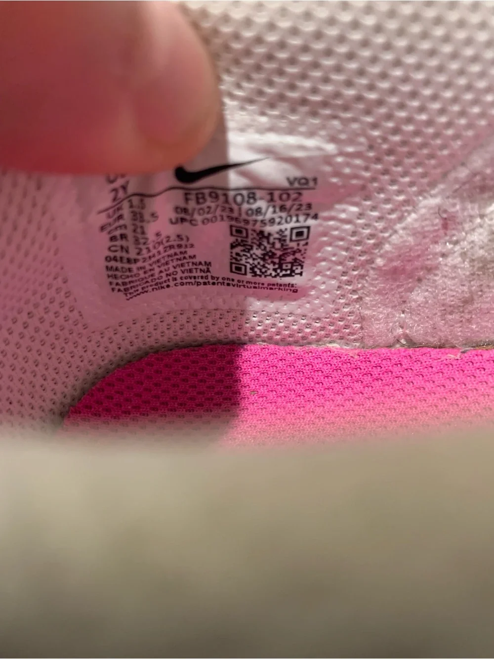 Kids Nike Pink and White Low-Top Dunk Sneakers Nike FB9108-102 Size 2Y
